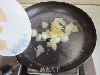 Taiwanese Hsinchu Stir-fried Rice Noodles recipe