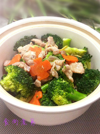 Broccoli Pork in Claypot