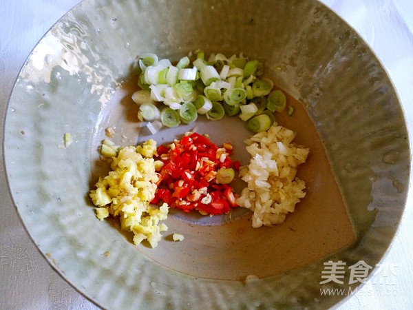 Celery Stir-fried Beef recipe