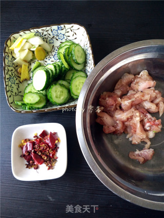 How to Make Delicious Home-cooked Dishes in The Microwave-microwave Cucumber Slices recipe