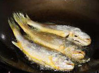 Pan Fried Small Yellow Croaker recipe