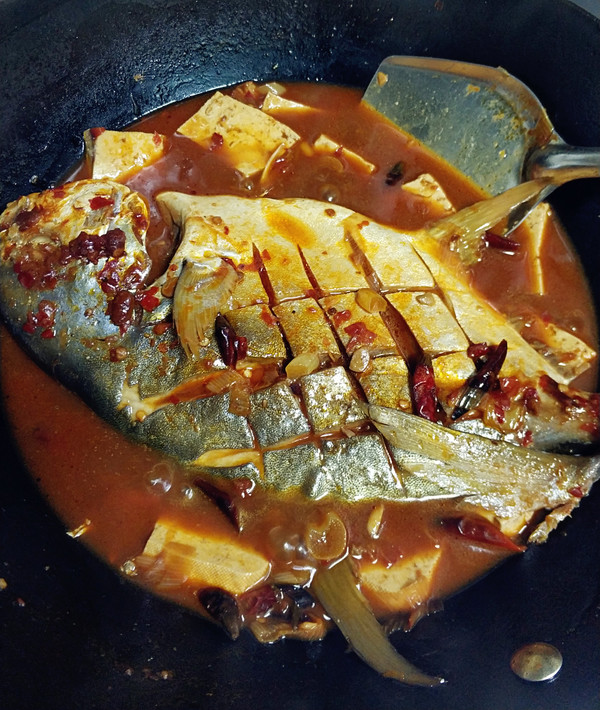 Golden Pomfret Stewed Tofu recipe
