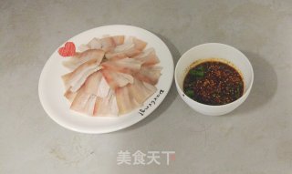 Appetizers with Garlic and White Meat in Red Oil recipe