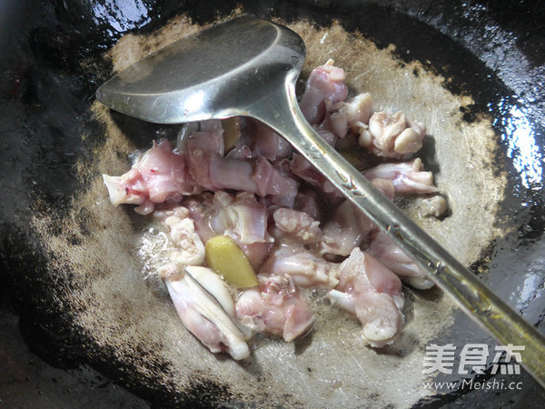 Fried Bullfrog with Hot Pepper recipe