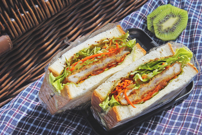 [manda Xiaoguan] Picnic-pork Chop Sandwich