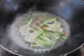 Refreshing Chicken Soup Rice Noodles recipe