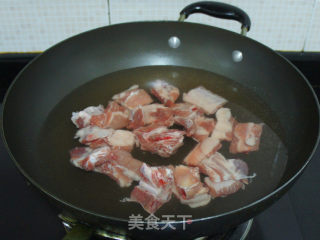 Lotus Root and Yam Spare Rib Soup recipe