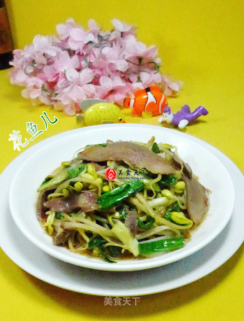 Stir-fried Soy Sprouts with Pork Tongue recipe