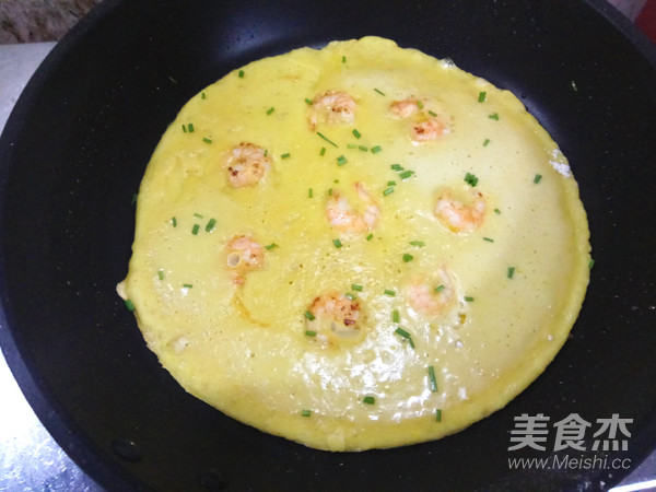 Shrimp and Egg Pancakes recipe