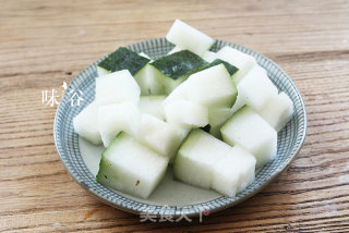 Relieving Heat, Winter Melon and Barley Syrup recipe