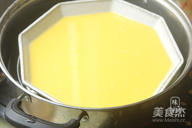 Emerald Shrimp Steamed Egg recipe