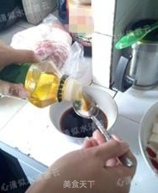 Tofu with Preserved Eggs and Chives in Red Oil-a Simple Side Dish that Surprises You recipe