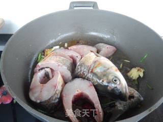 Stewed Herring with Peanuts recipe