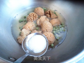 Hericium Mushroom Rice Topped recipe