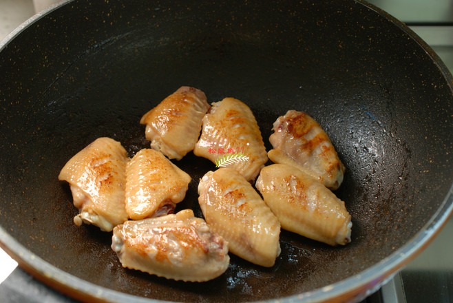 Braised Chicken Wings in Oyster Sauce recipe