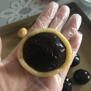 Cantonese-style Moon Cakes (milk Flavor) recipe