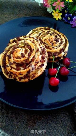#aca婚纱明星大赛# Roasted Pork Roll with Green Pepper recipe