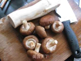 Fried Mushroom with Black Pepper recipe