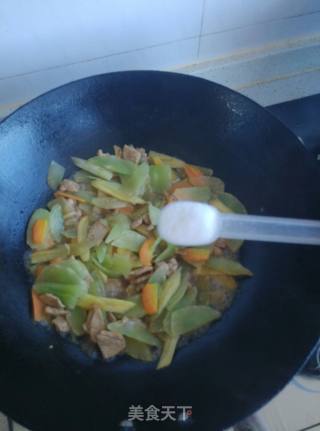 Stir-fried Pork with Lettuce recipe