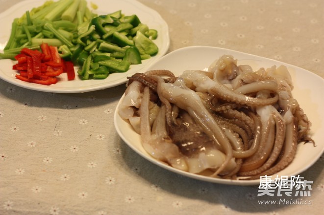 Stir-fried Squid with Sauce recipe