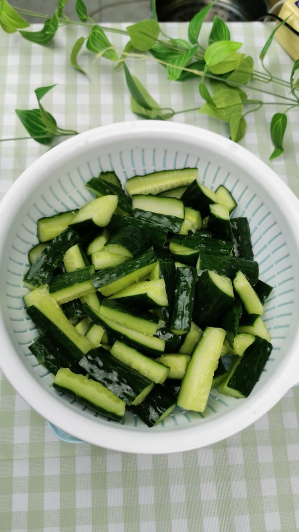 Cucumber with Delicious Sauce recipe