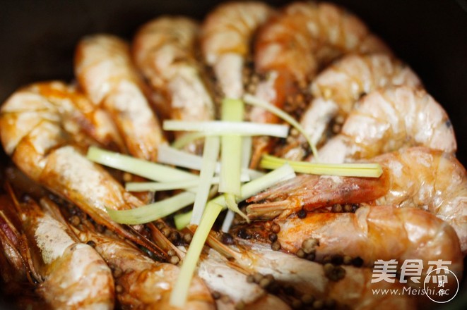 Black Pepper Dry Pot Shrimp recipe
