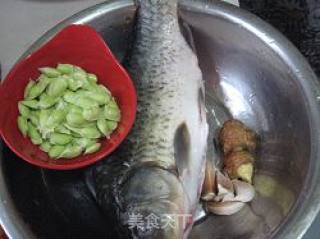 Grilled Crucian Carp with Basil Edamame recipe