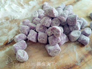 Three-color Taro Balls with Spiked Fresh Taro Fairy recipe