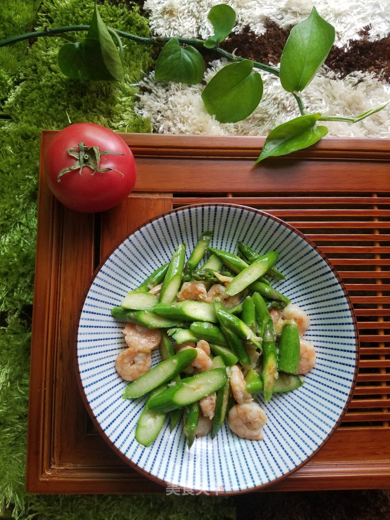 Stir-fried Shrimp with Asparagus recipe