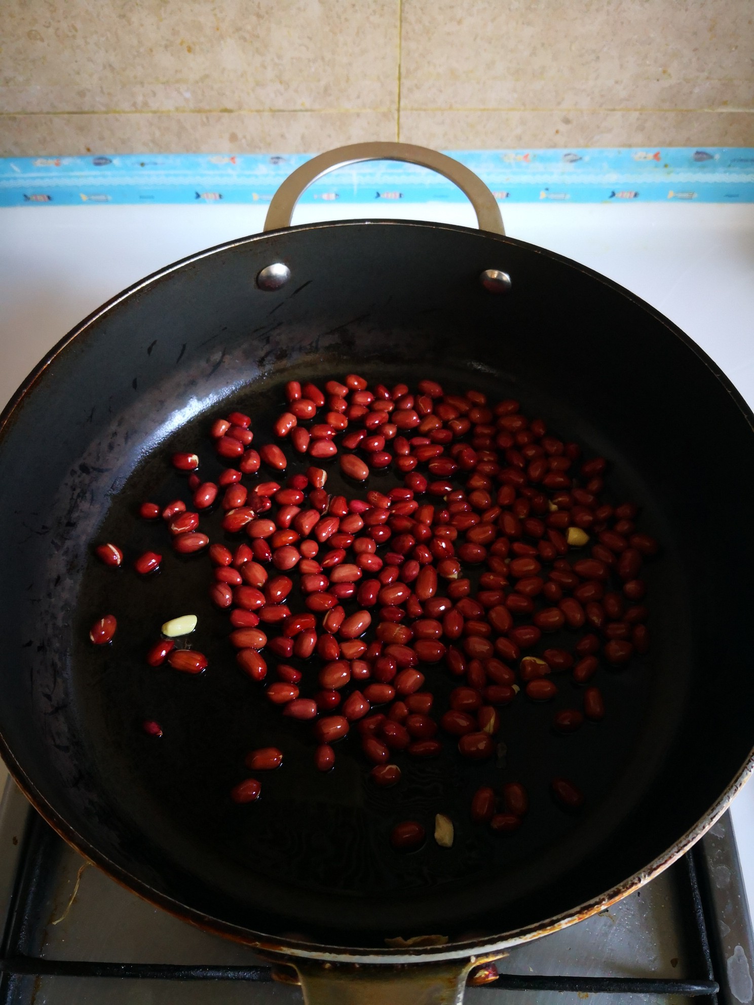 Coriander Mixed with Peanuts recipe