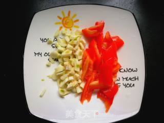 Stir-fried Jelly with Garlic Sprouts recipe