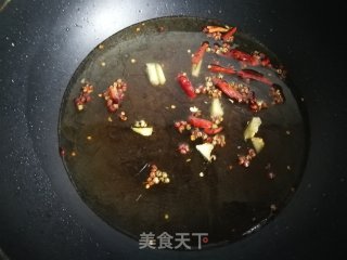 Stewed Potato Powder with Kelp Lettuce recipe