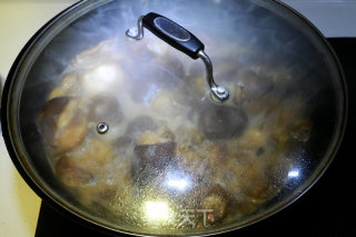 Braised Chicken Nuggets with Cabbage and Mushrooms recipe
