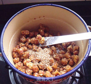 Sesame Crispy Peanuts recipe