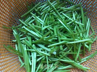 Stir-fried Artemisia Annua recipe