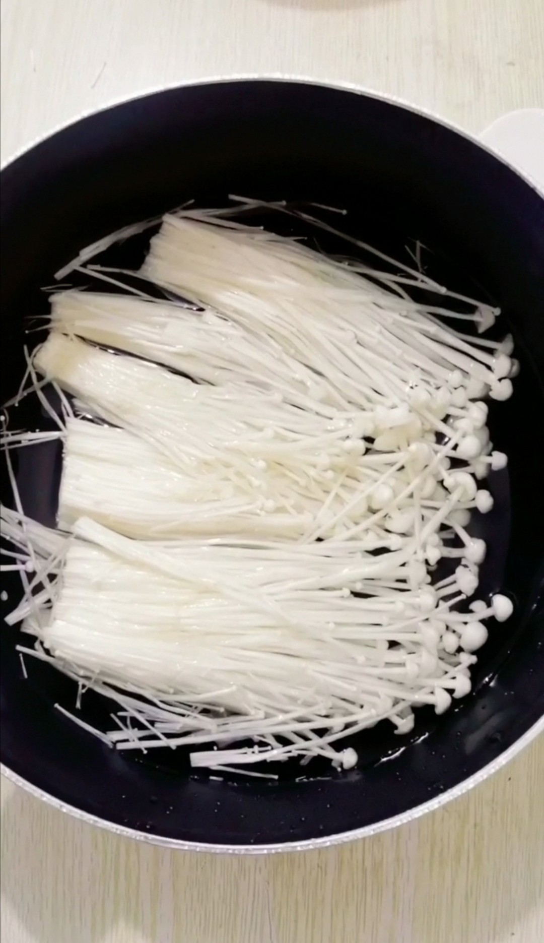 Spicy Enoki Mushroom recipe