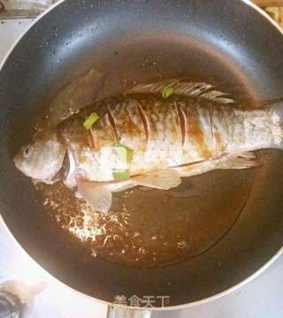 Crucian Carp with Black Bean Sauce recipe