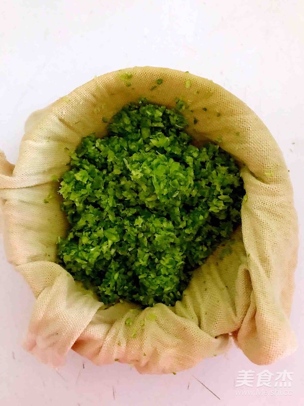 Spicy Pork Dumplings recipe