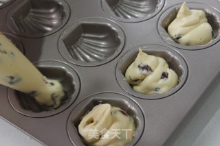 Cranberry Madeleine recipe