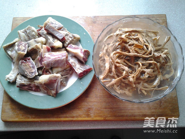 Stir-fried Bamboo Shoots with Cured Duck recipe