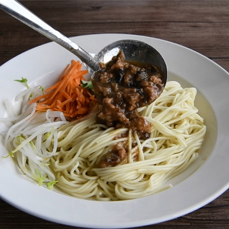 Taiwanese Minced Pork Noodles recipe