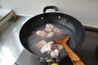 Not Enough to Gnaw [soybean-cured Pork Trotters] recipe