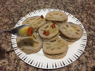 Steamed Lotus Root Folder recipe