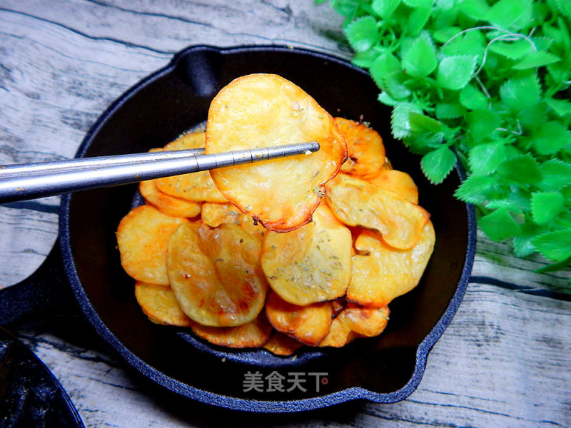 # Fourth Session of The Baking Contest and is A Love to Eat Festival# Roasted Potato Chips with Black Pepper