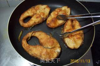 "fried Crispy Shell Golden Fish" Also Known As (fried Crispy Shell Herring Section) recipe