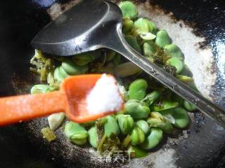 Stir-fried Broad Beans recipe