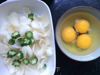 Scrambled Eggs with Lily recipe