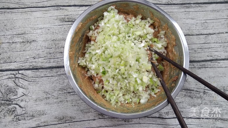 Pork Scallion Bun recipe