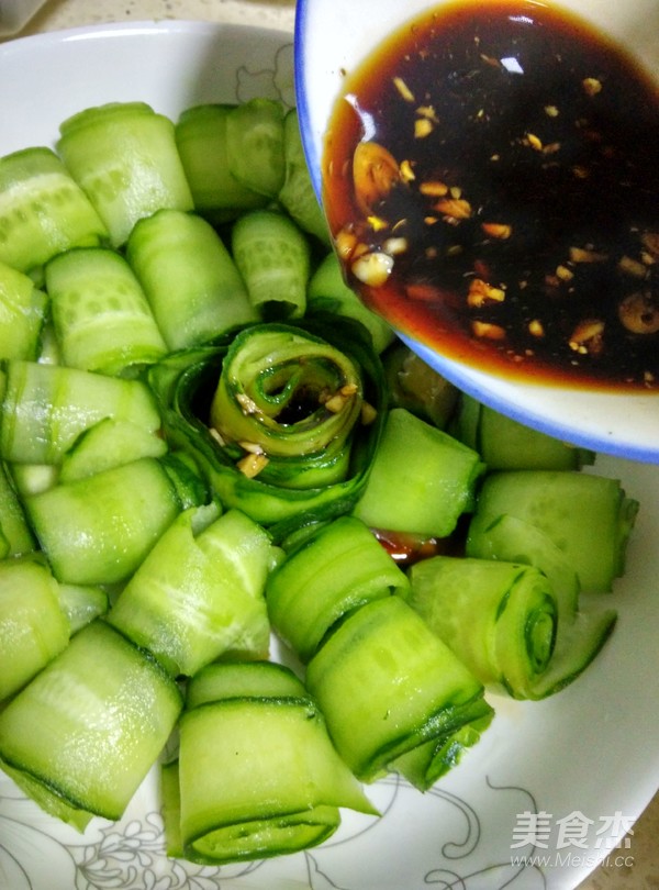 Refreshing Cucumber Roll recipe