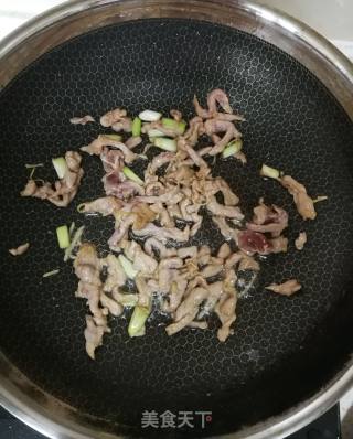 Stir-fried Pork with Garlic Moss recipe
